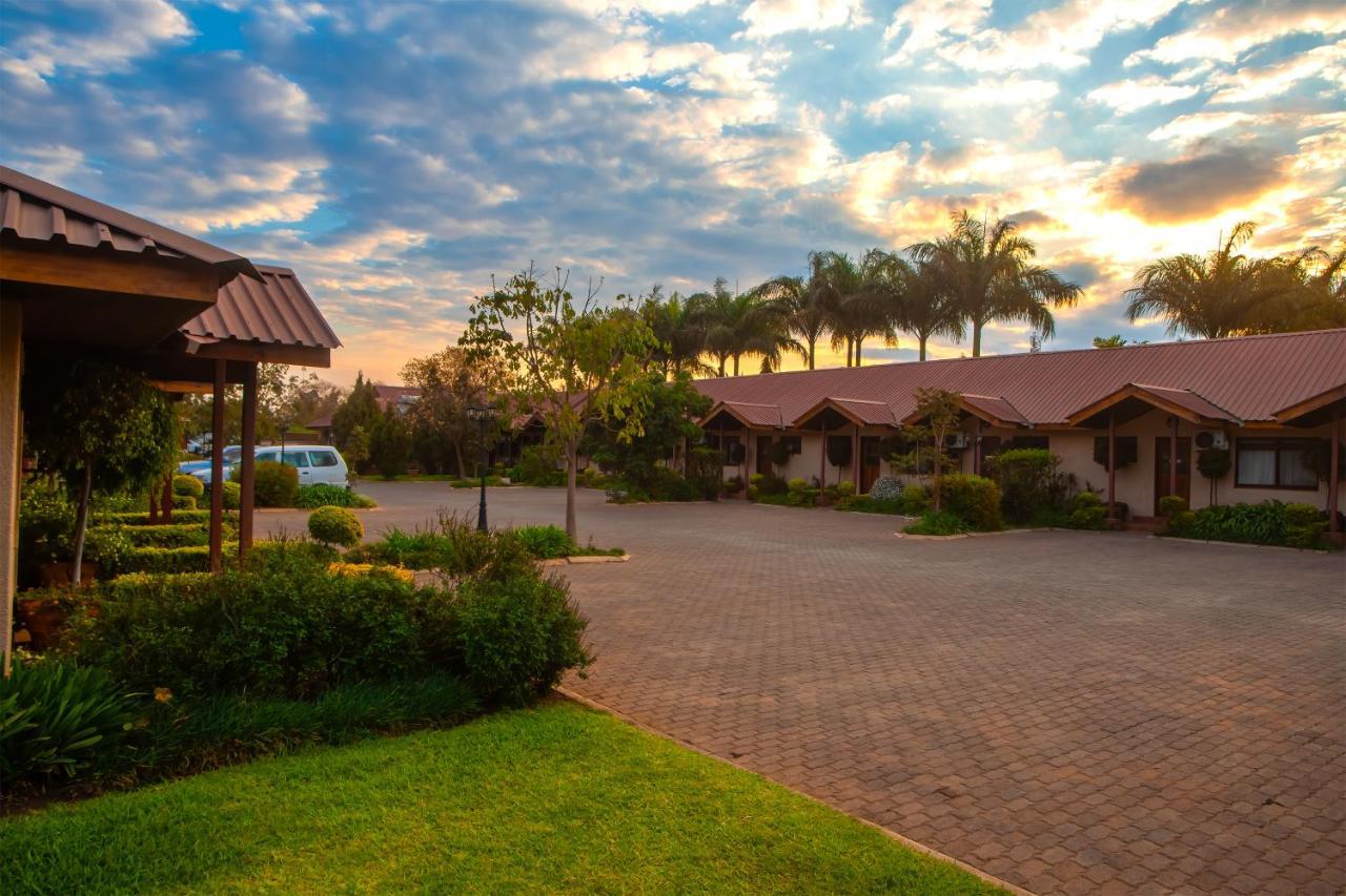 Shakespeare Court Serviced Apartments Lusaka Extérieur photo